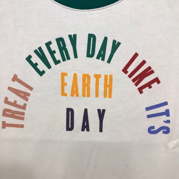 Madewell Earth Day T-Shirt Size Small and size large - Picture 3 of 7